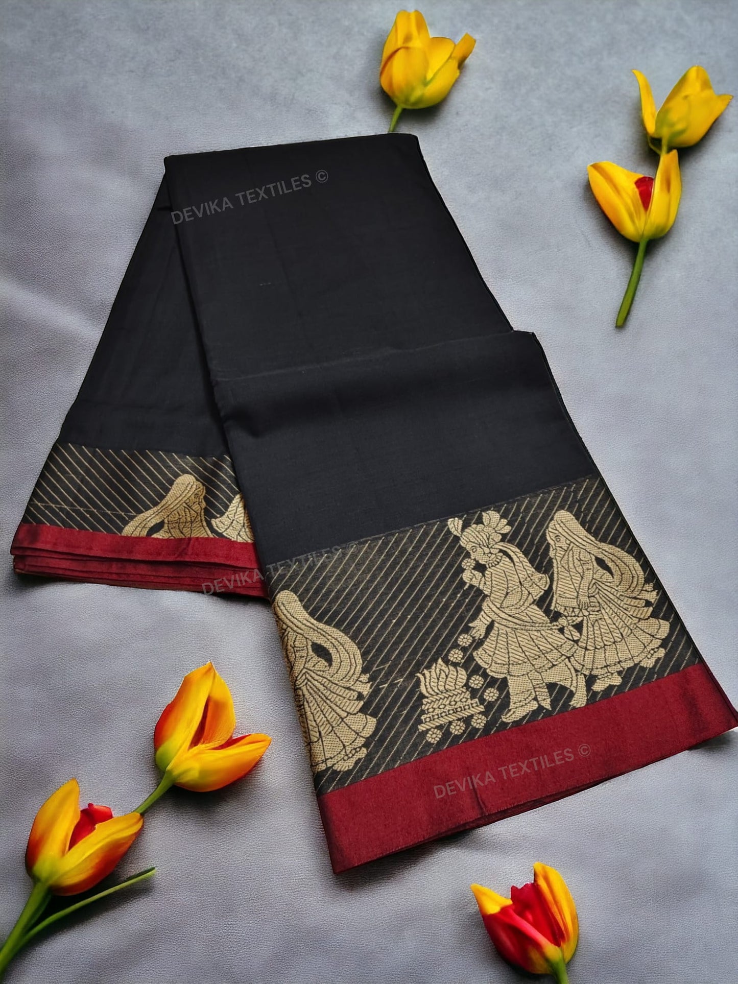 Black Sapthapadhi Narayanpeth Pure Handloom Cotton saree with Running blouse piece (Same As Saree)