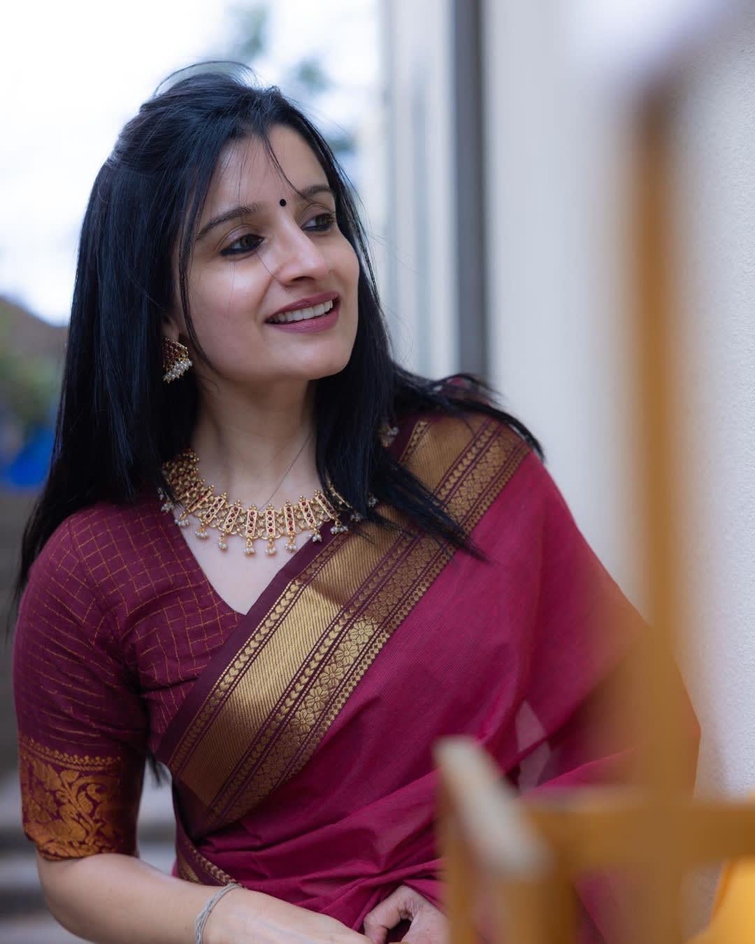 Dhanashir Rani pink Narayanpeth Pure cotton saree with Running blouse piece (Same as body)