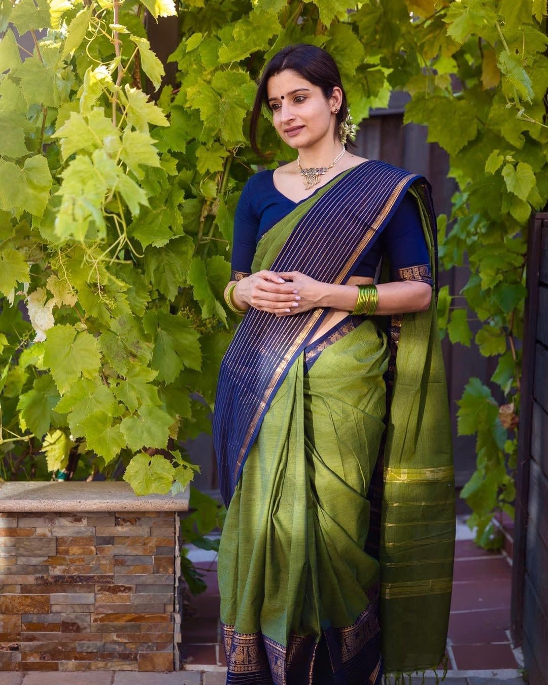 Green Aradhana Narayanapet Pure Cotton saree with running blouse piece (same as saree (color))