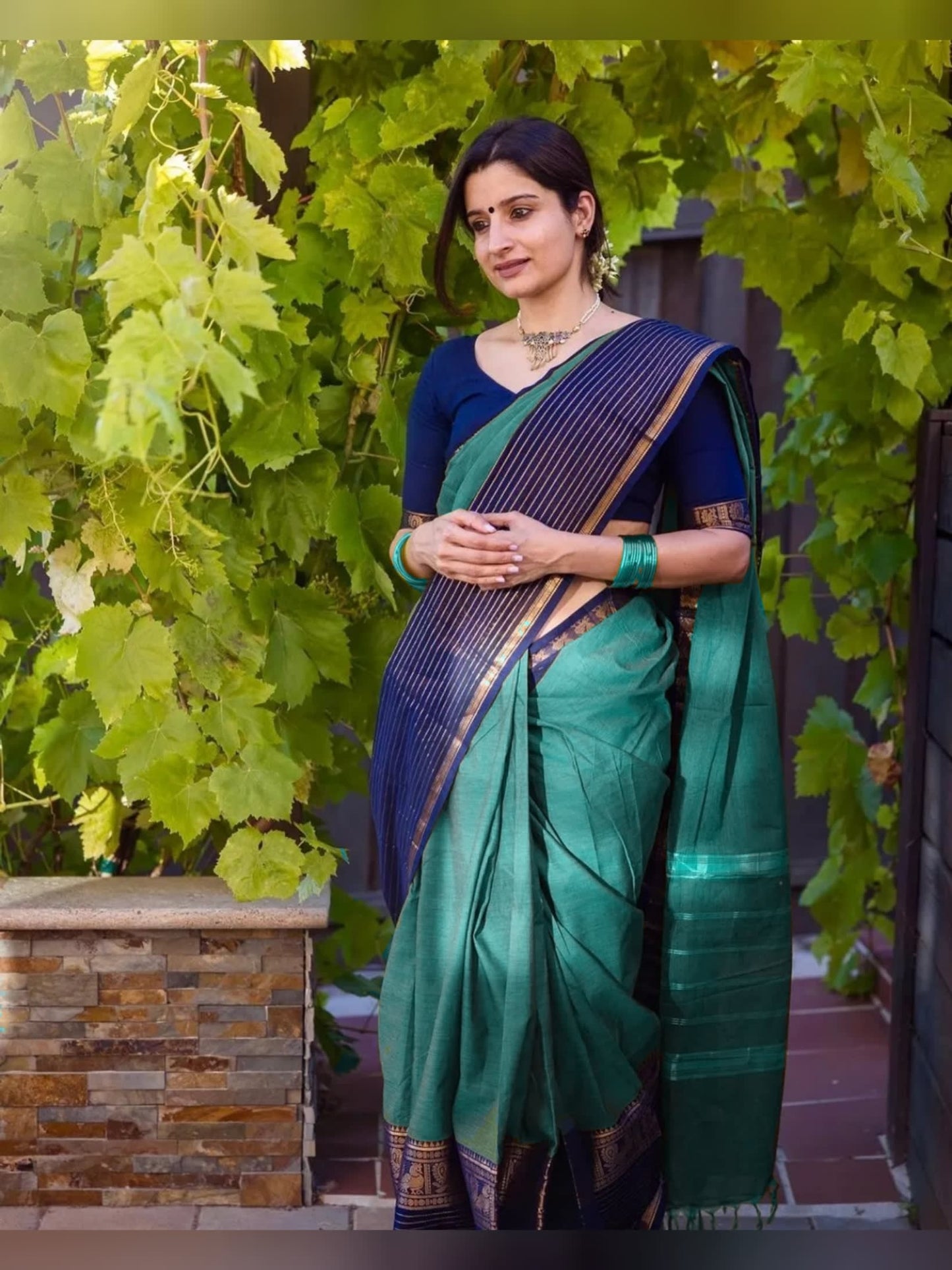 Aradhana Sharadha Green Narayanapet Pure Cotton saree