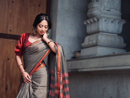 Ashwini checked Pattern Narayanapet Pure Cotton saree with running blouse piece (Same as saree)