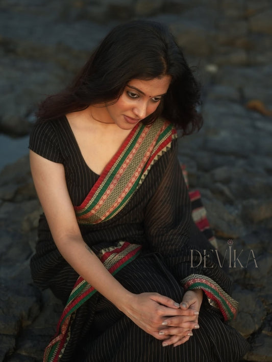 Black Anuradha Lining Pattern Narayanapet Pure Cotton saree