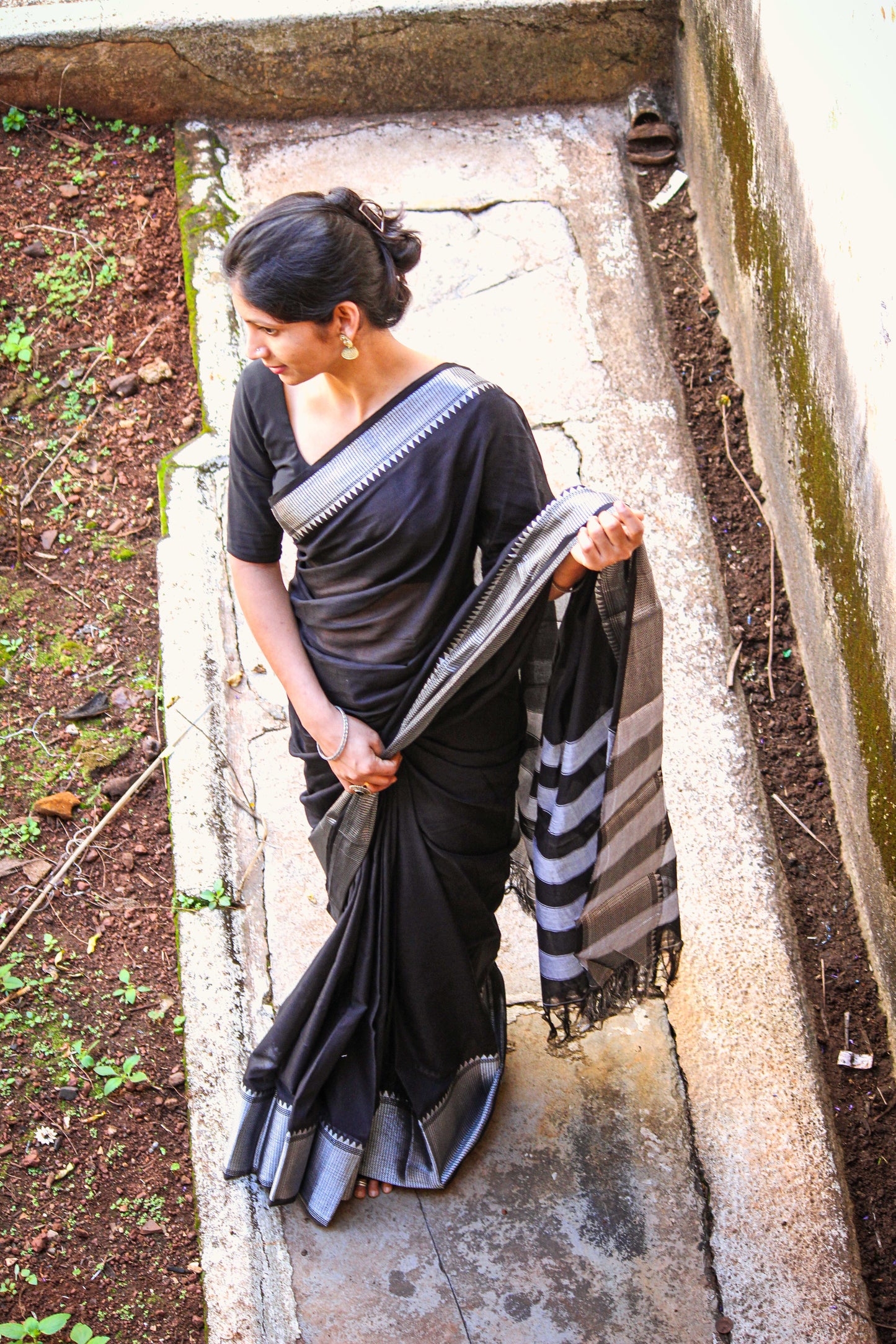 Black Sahitya Silver Jari Border Narayanpet Pure Cotton saree