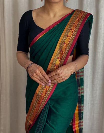 Bottle Green Double Elephant Border Narayanpet Pure Handloom Cotton Sarees with Running blouse piece