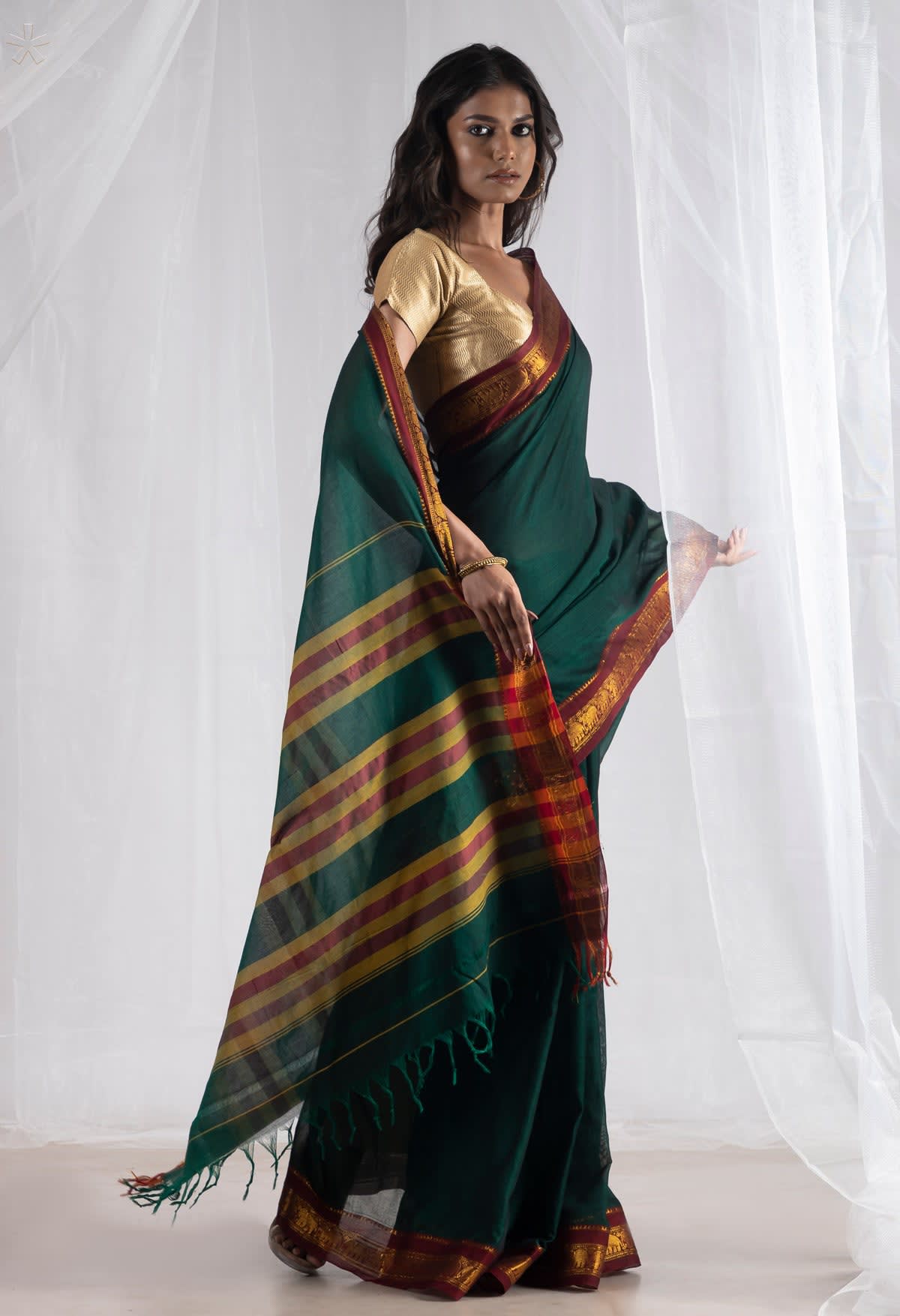 Bottle Green Elephant Border Narayanapet Mercerised Cotton saree with running Blouse piece (Same As saree)