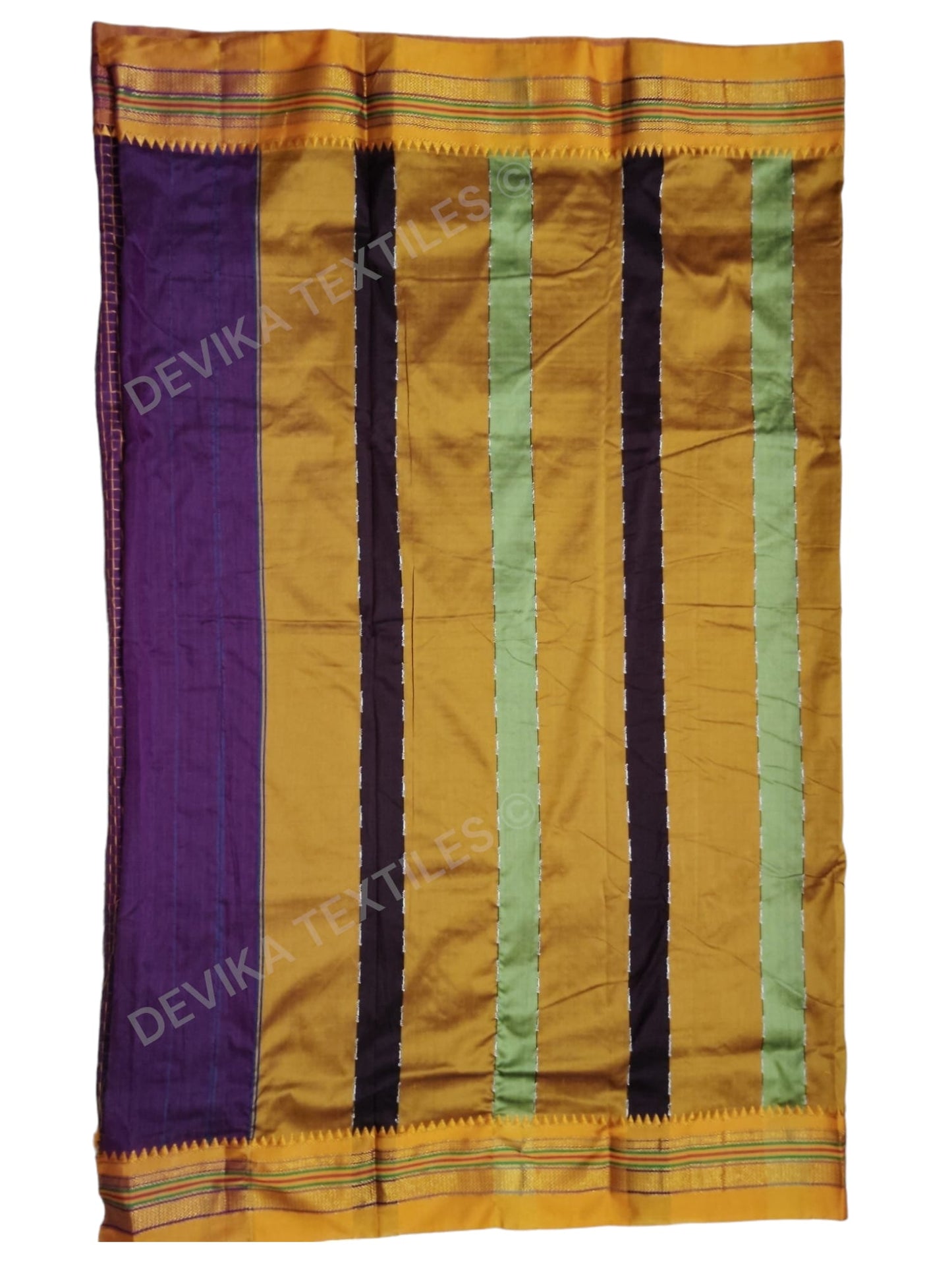 Magenta Ilkal Zig Zag Pattern Cottonsilk Saree with running blouse piece