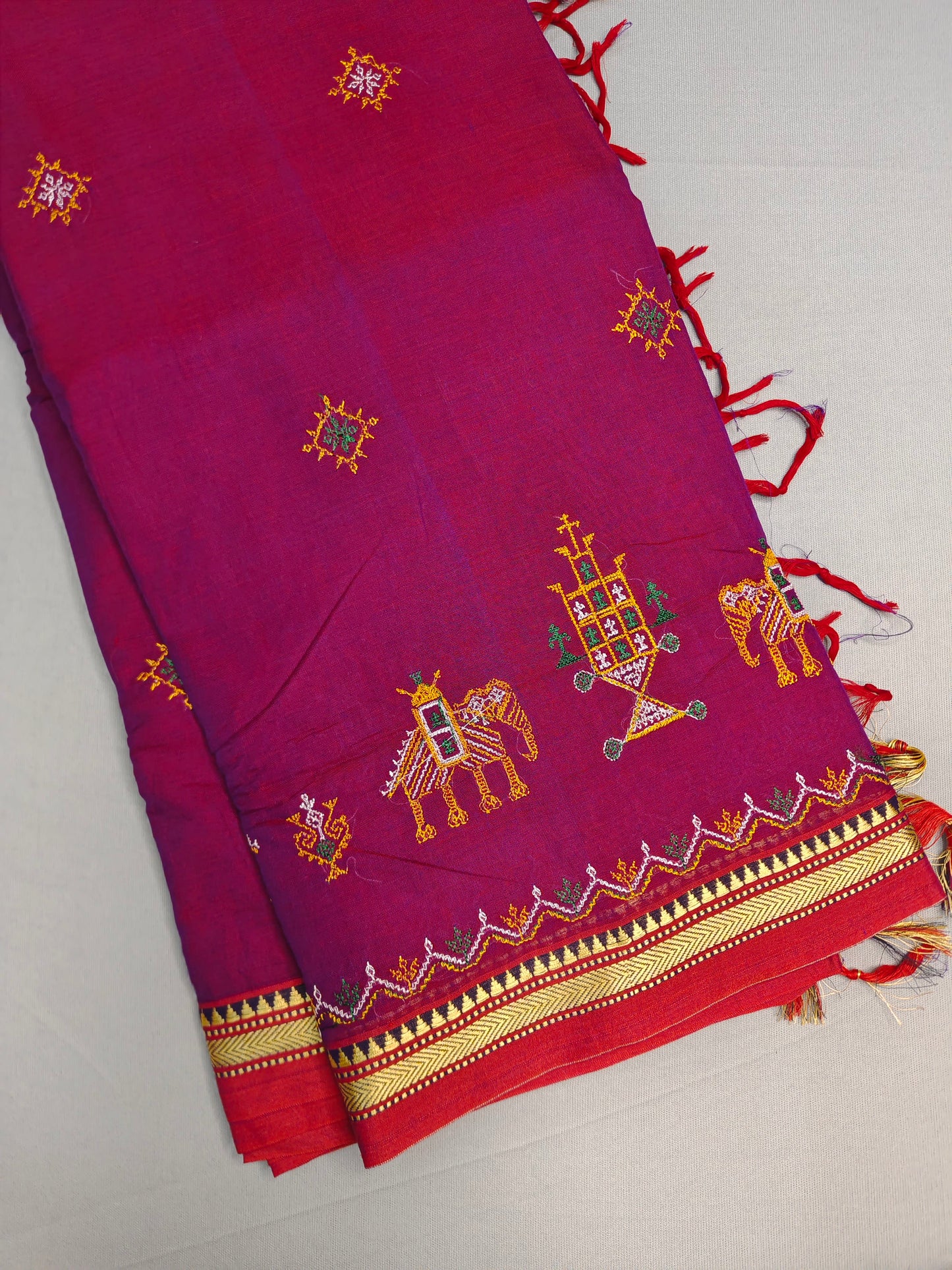 Magenta Kasuti Embroidered Narayanapet Pure Cotton saree