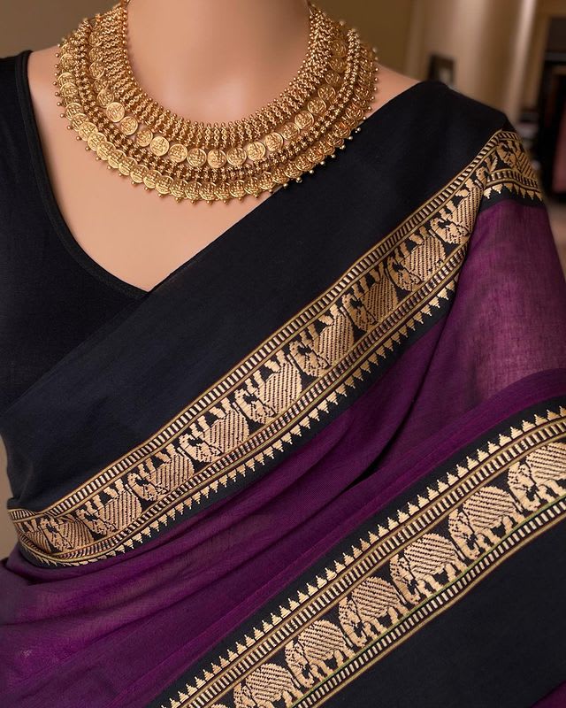 Magenta Narayanapet Pure Cotton saree with running blouse piece (same as saree)