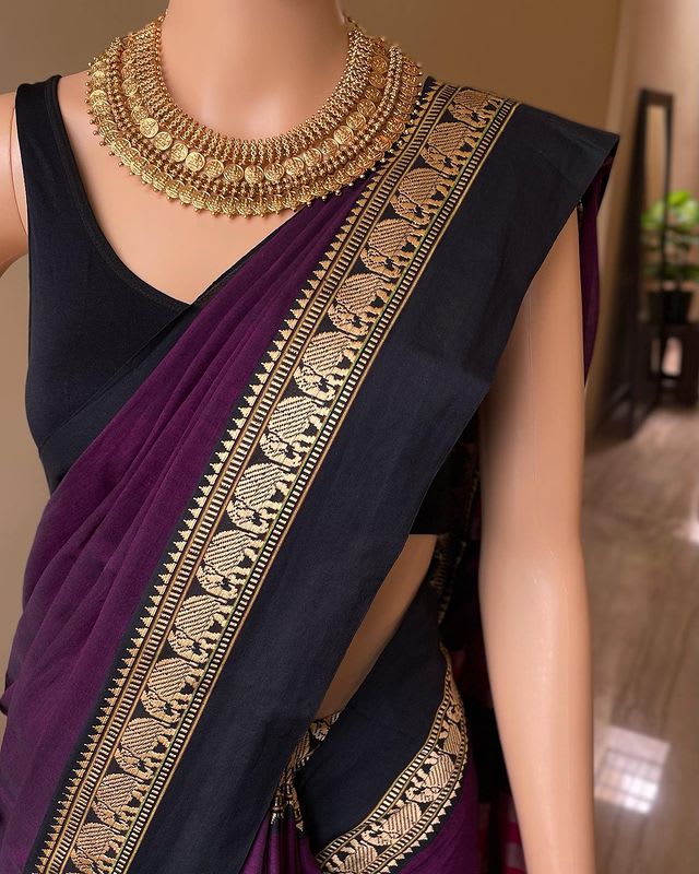 Magenta Narayanapet Pure Cotton saree with running blouse piece (same as saree)