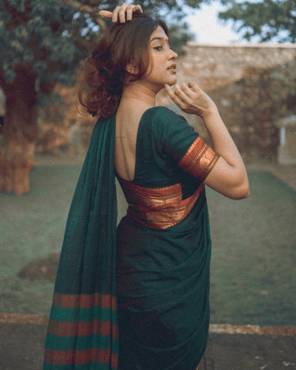 Bottle Green Narayanapet Elephant Border Pure Handloom Cotton sarees with Running blouse piece