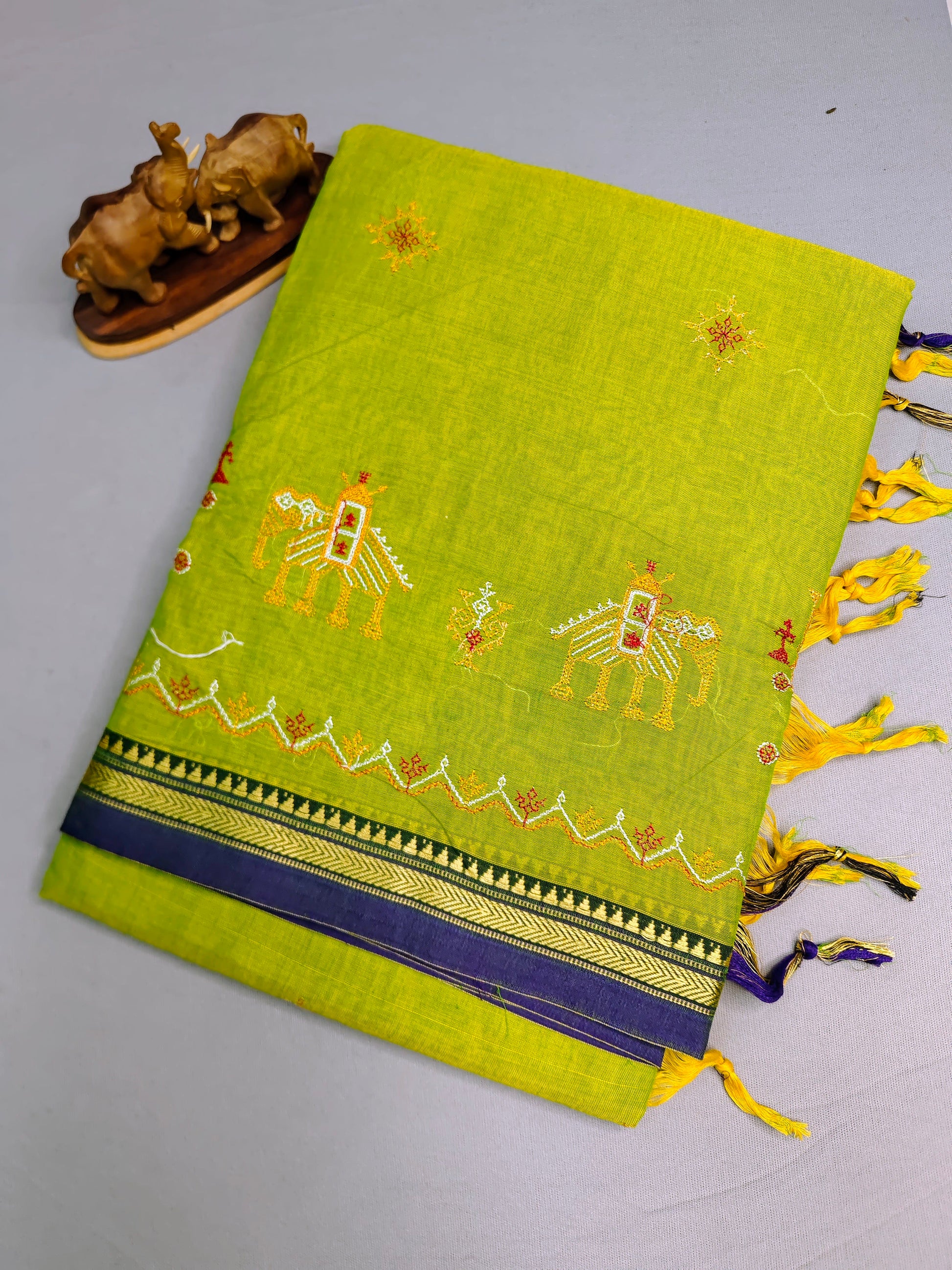 Parrot Green Kasuti Embroidered Narayanapet Pure Cotton saree