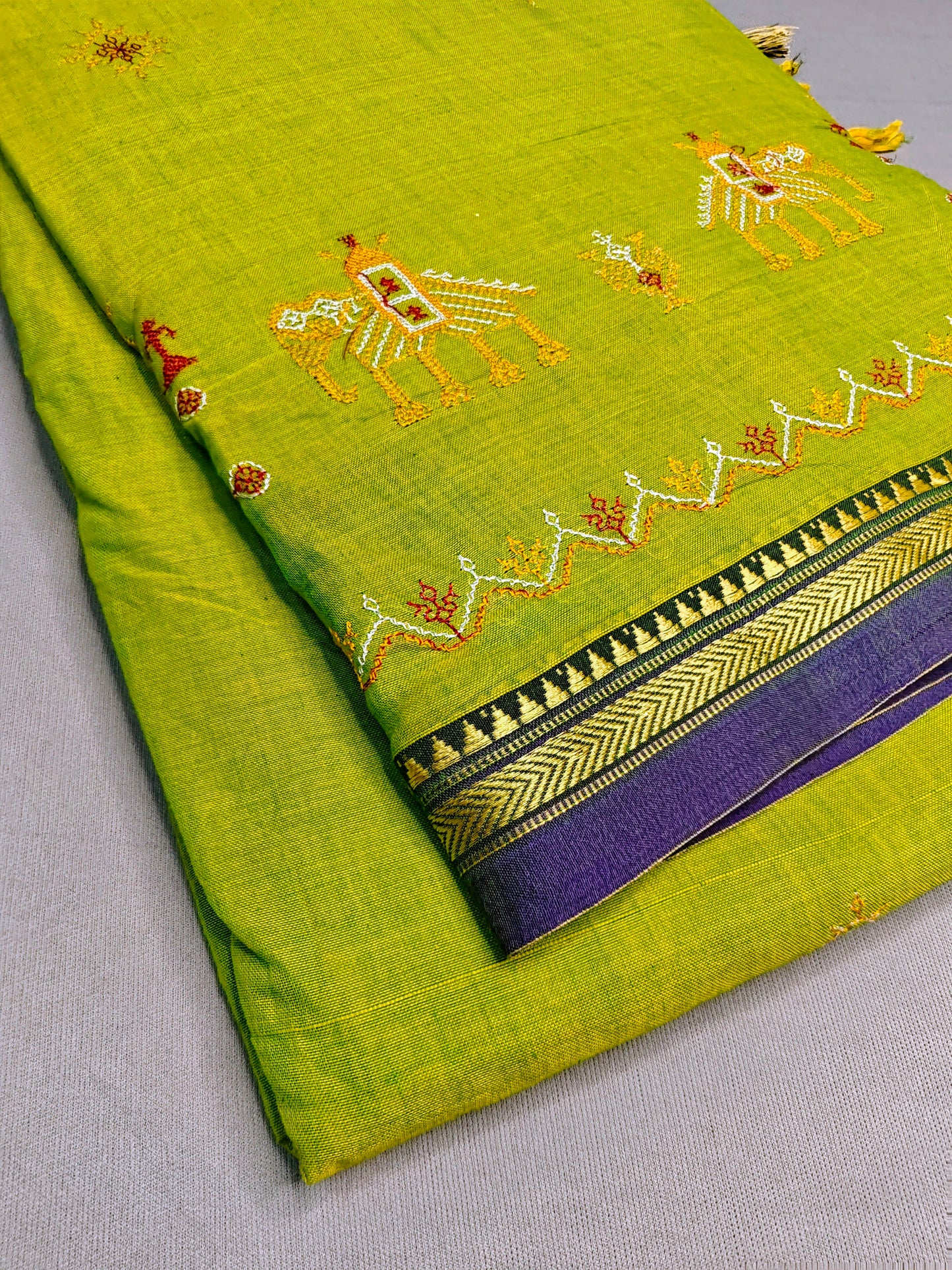 Parrot Green Kasuti Embroidered Narayanapet Pure Cotton saree