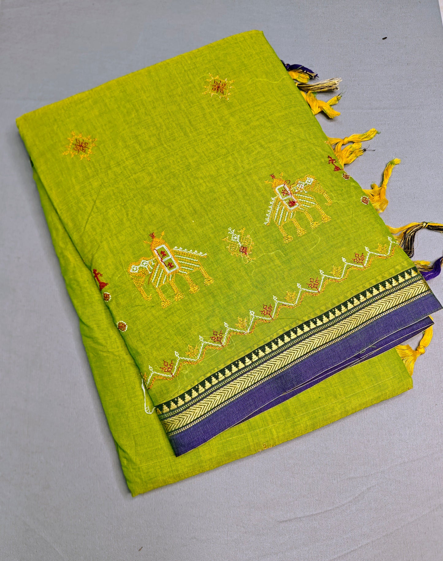 Parrot Green Kasuti Embroidered Narayanapet Pure Cotton saree