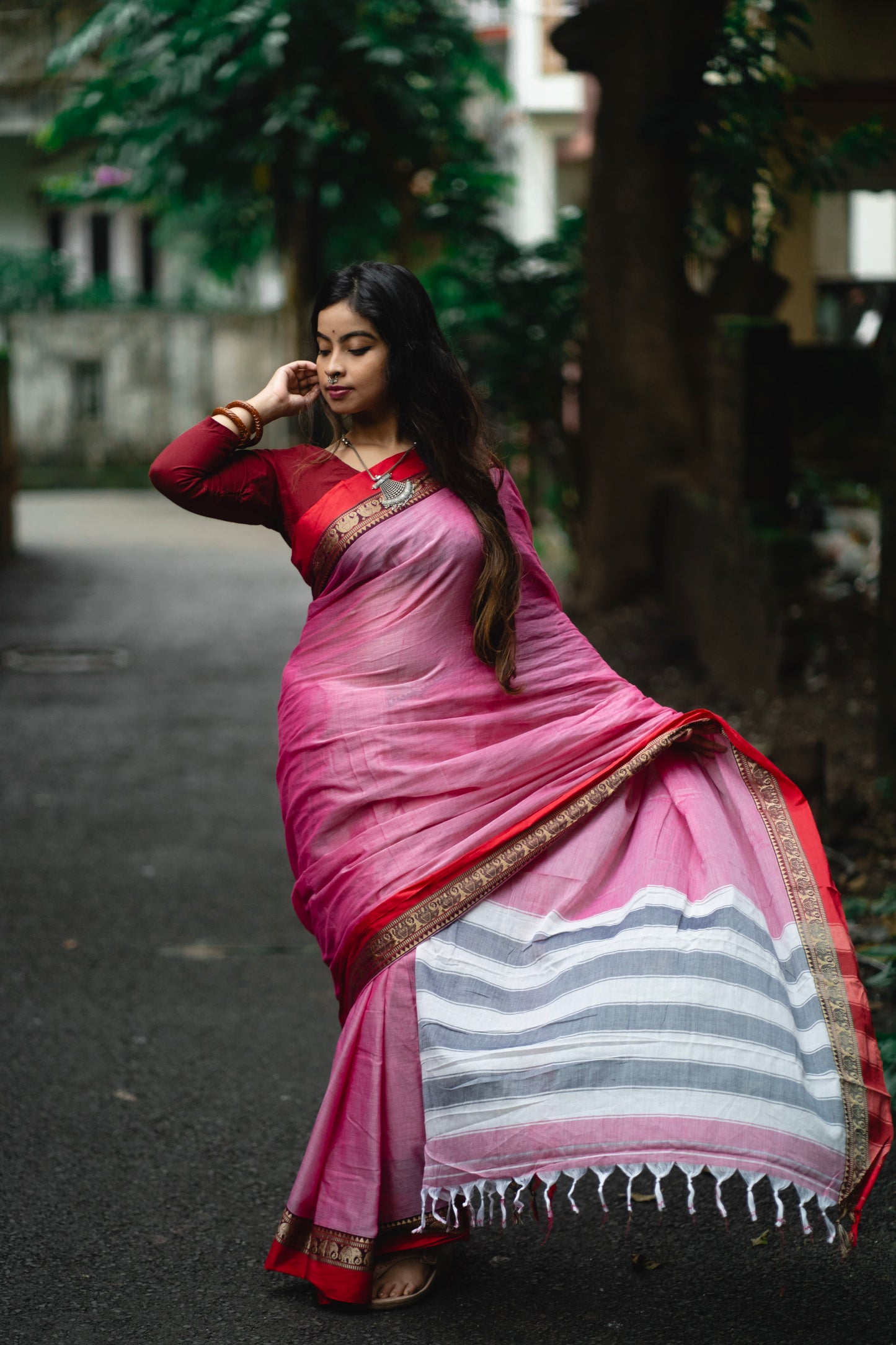 Pinkish Grey Elephant Border Narayanpeth Pure cotton saree with Running blouse piece (Same as saree)