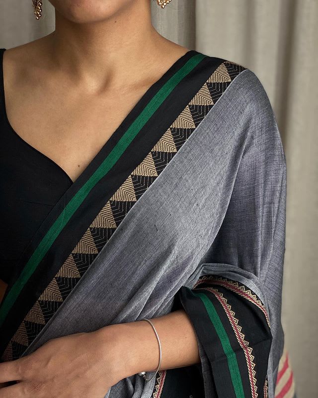 Pure Grey Rangoli Border Narayanpet Pure Handloom Cotton Sarees with Running blouse piece