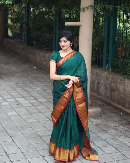 Tanushri Bottle Green Narayanpet Pure Handloom Cotton Saree with Running blouse piece