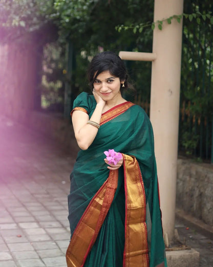 Tanushri Bottle Green Narayanpet Pure Handloom Cotton Saree with Running blouse piece