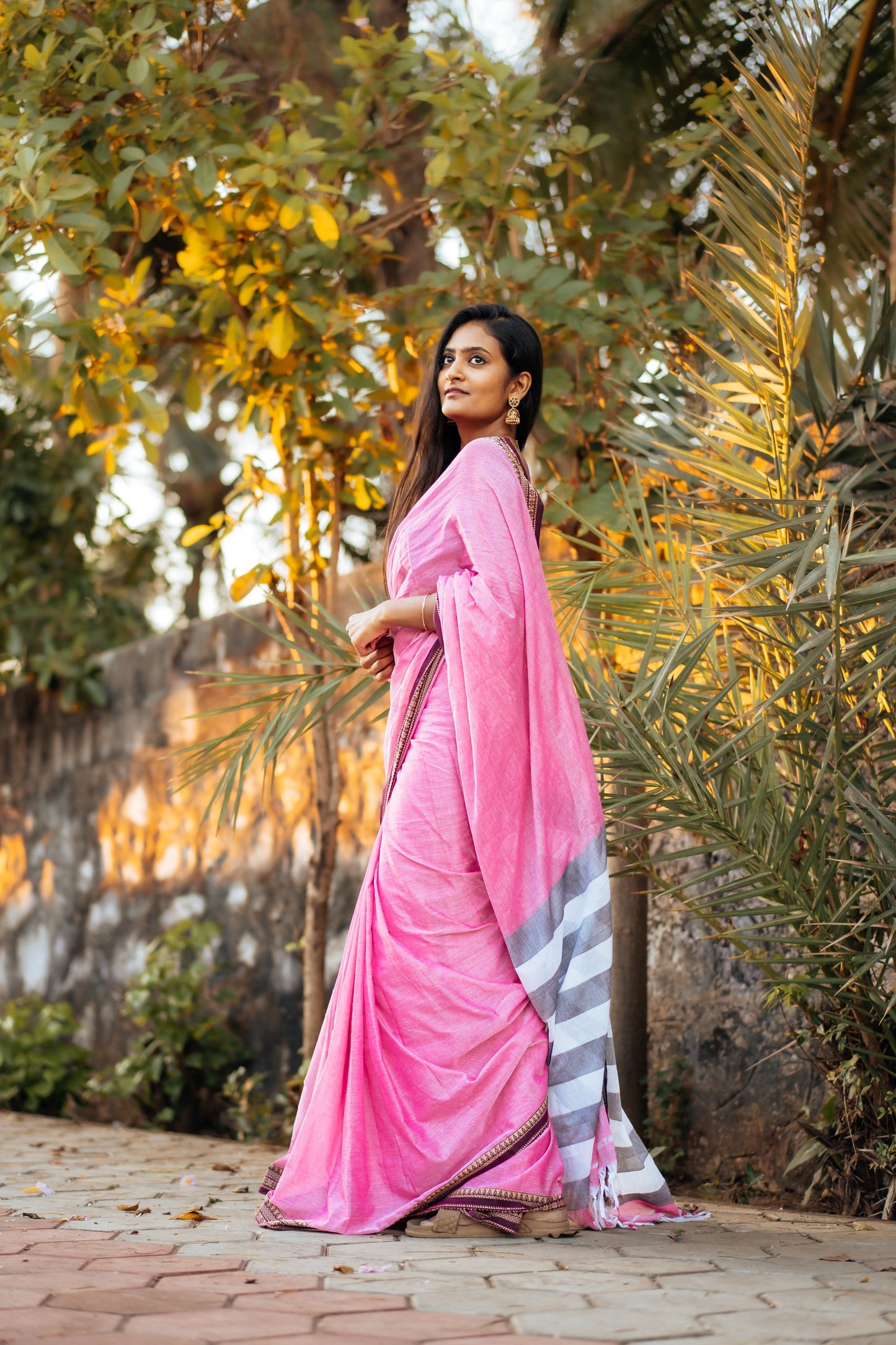 gouthami pinkish grey  Narayanpet Pure Handloom Cotton Sarees with Running blouse piece