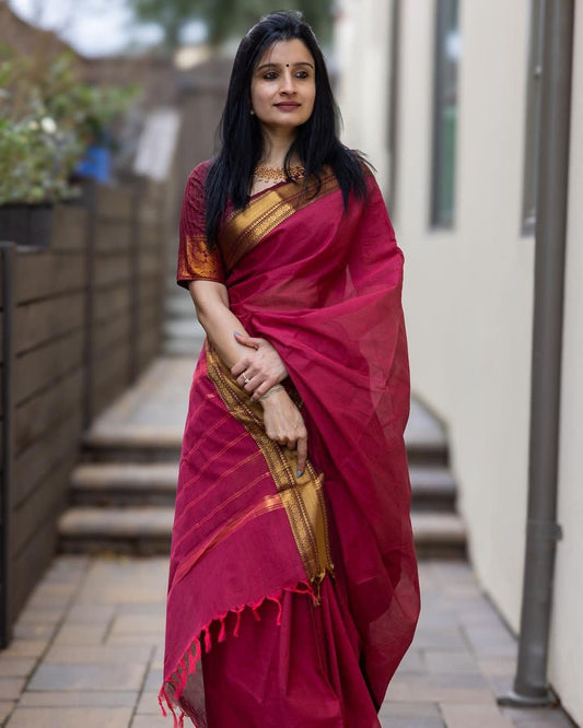 Dhanashir Rani pink Narayanpeth Pure cotton saree with Running blouse piece (Same as body)