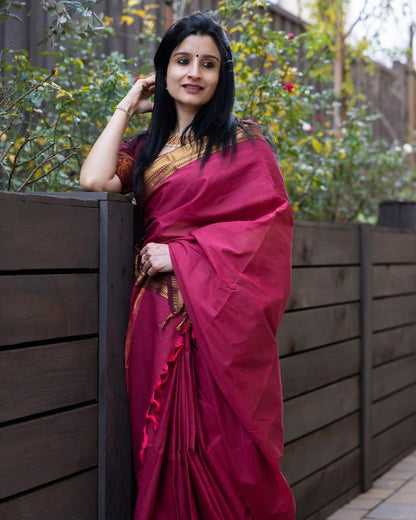 Dhanashir Rani pink Narayanpeth Pure cotton saree with Running blouse piece (Same as body)